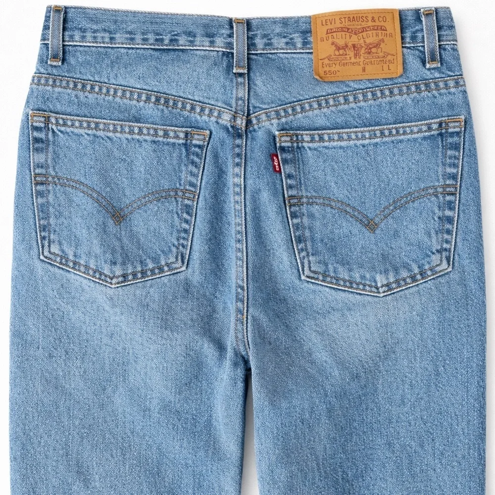 550 Vintage Relaxed Fit Levi’s Jeans Light Wash 29x32 Made in Mexico